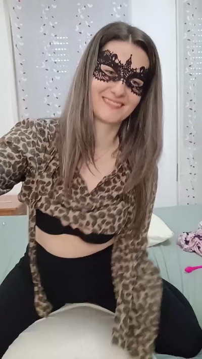 Elina94 live cam on Cam4