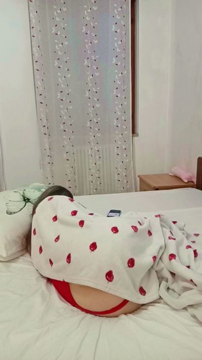 Elina94 live cam on Cam4
