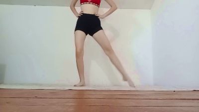 ElinaBevington live cam on Cam4