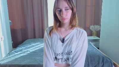 ElinoreClever live cam on Cam4