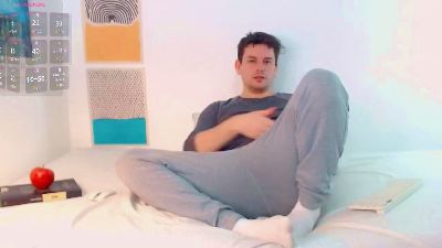 Elio_520 live cam on Cam4
