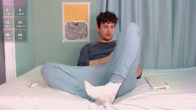 Elio_520 live cam on Cam4