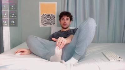 Elio_520 live cam on Cam4