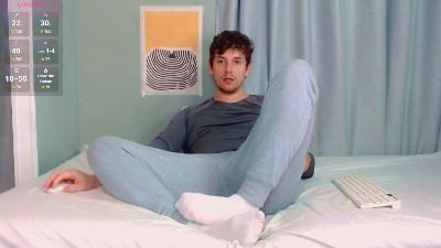 Elio_520 live cam on Cam4