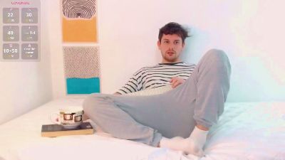 Elio_520 live cam on Cam4