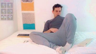Elio_520 live cam on Cam4