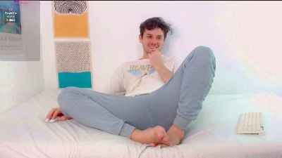 Elio_520 live cam on Cam4