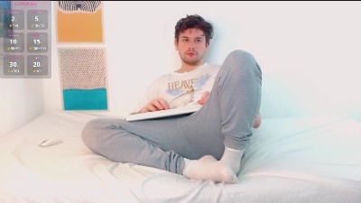 Elio_520 live cam on Cam4