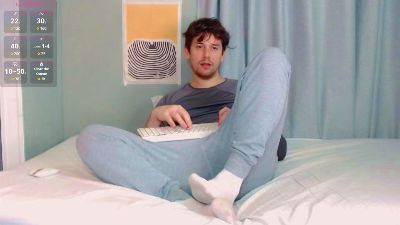 Elio_520 live cam on Cam4