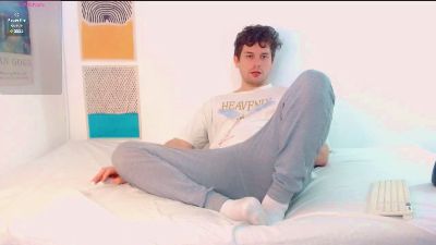 Elio_520 live cam on Cam4