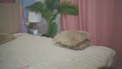 ElisWild live cam on Cam4