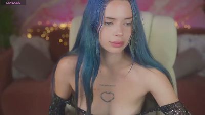 ElisWild live cam on Cam4