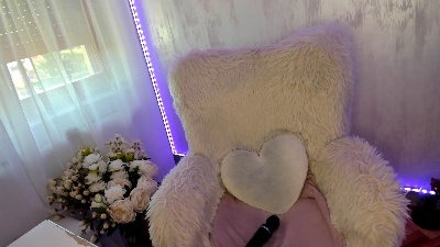 ElisaBaxter live cam on Cam4