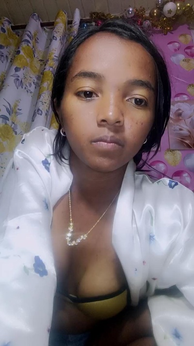 Elisah7 live cam on Cam4