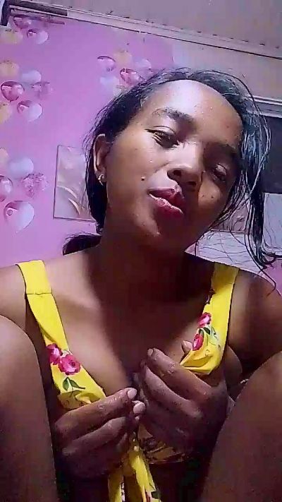Elisah7 live cam on Cam4