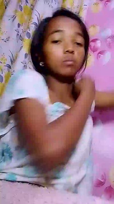 Elisah7 live cam on Cam4