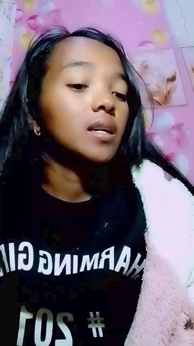 Elisah7 live cam on Cam4