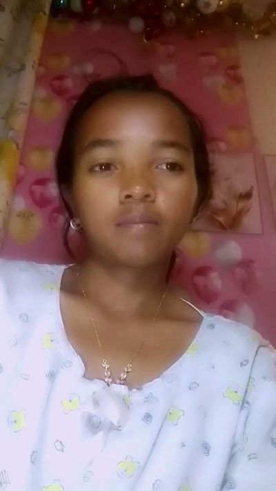 Elisah7 live cam on Cam4