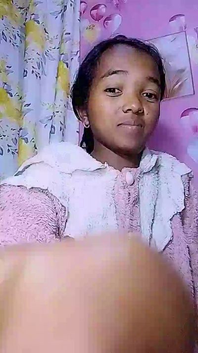 Elisah7 live cam on Cam4