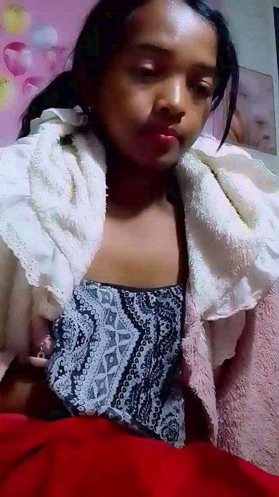Elisah7 live cam on Cam4