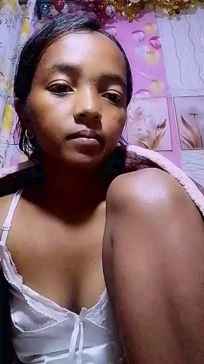 Elisah7 live cam on Cam4