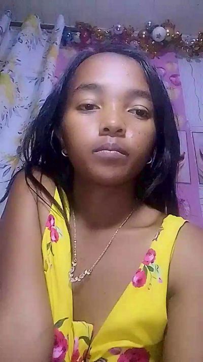 Elisah7 live cam on Cam4
