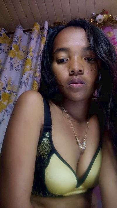 Elisah7 live cam on Cam4