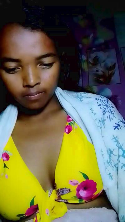 Elisah7 live cam on Cam4