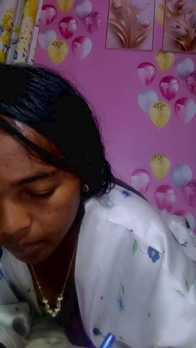 Elisah7 live cam on Cam4
