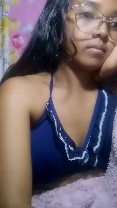 Elisah7 live cam on Cam4