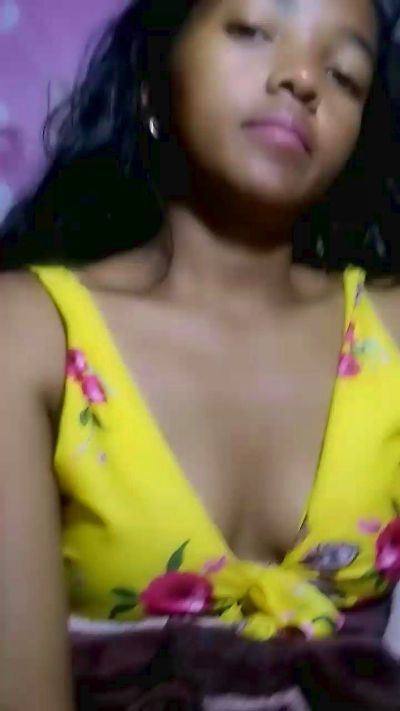 Elisah7 live cam on Cam4