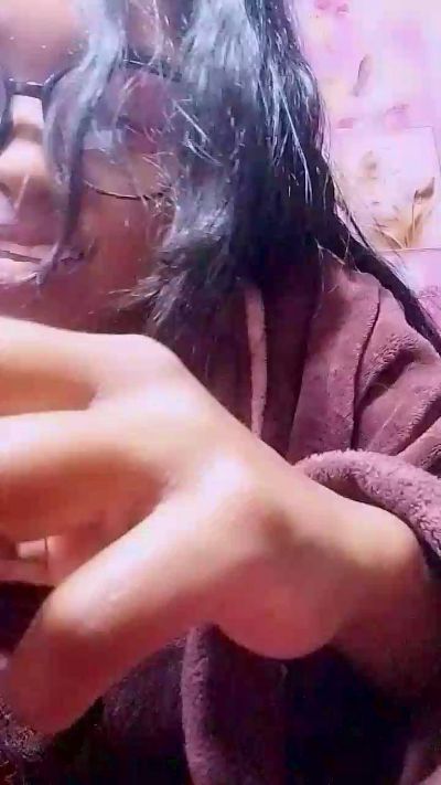 Elisah7 live cam on Cam4