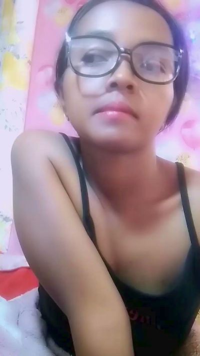 Elisah7 live cam on Cam4