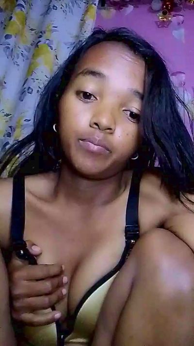 Elisah7 live cam on Cam4