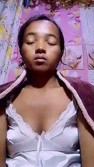 Elisah7 live cam on Cam4