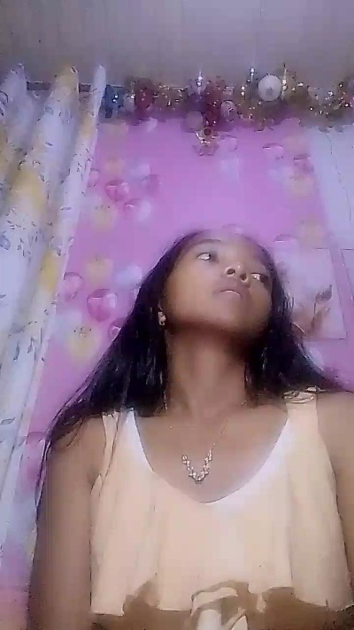 Elisah7 live cam on Cam4