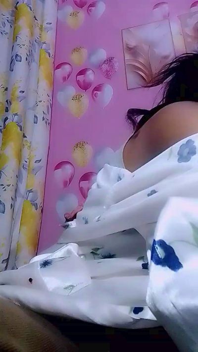 Elisah7 live cam on Cam4