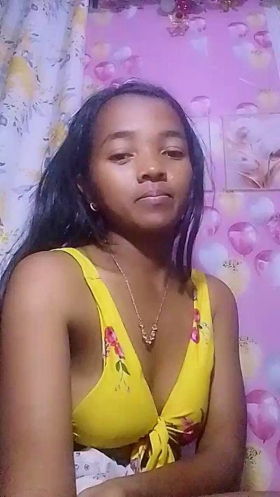 Elisah7 live cam on Cam4