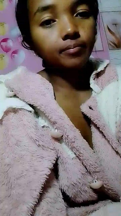 Elisah7 live cam on Cam4