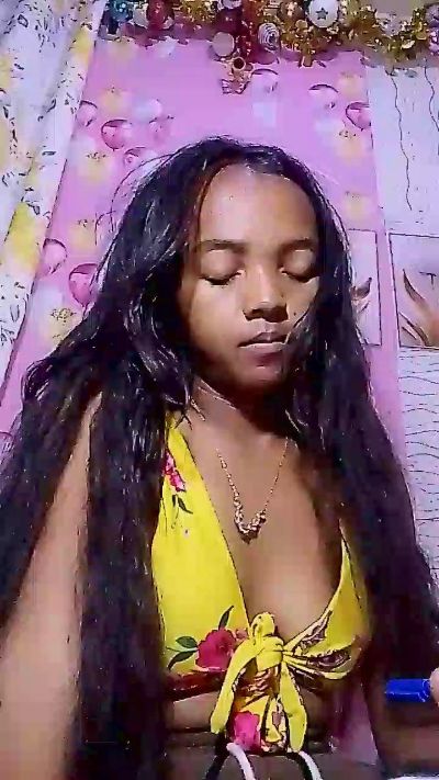 Elisah7 live cam on Cam4