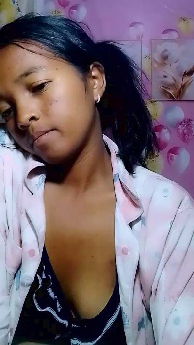 Elisah7 live cam on Cam4