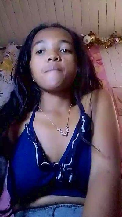 Elisah7 live cam on Cam4
