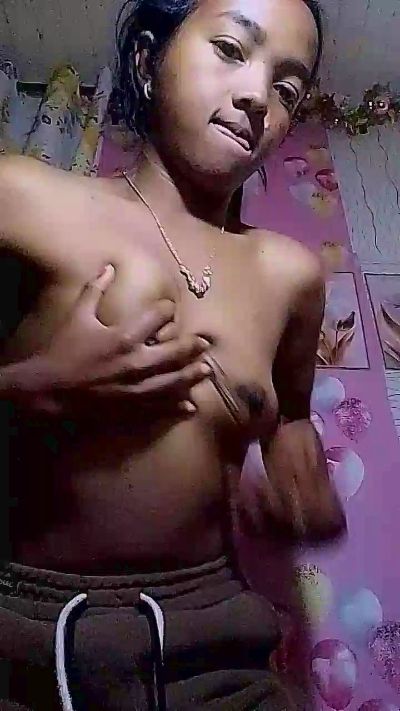 Elisah7 live cam on Cam4