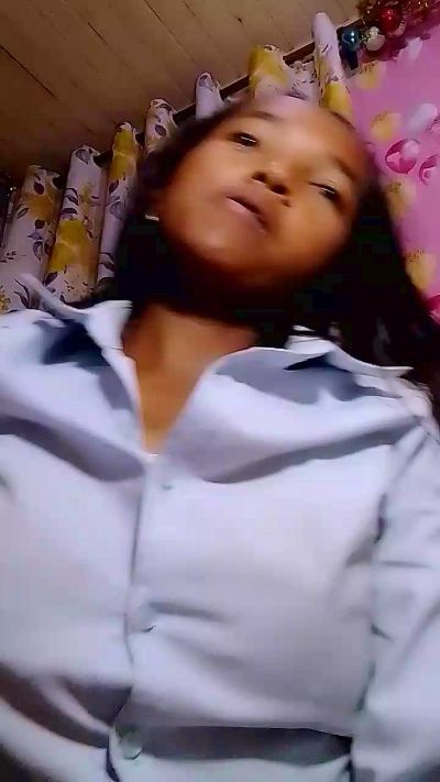 Elisah7 live cam on Cam4