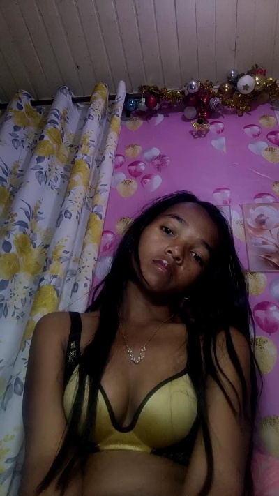 Elisah7 live cam on Cam4