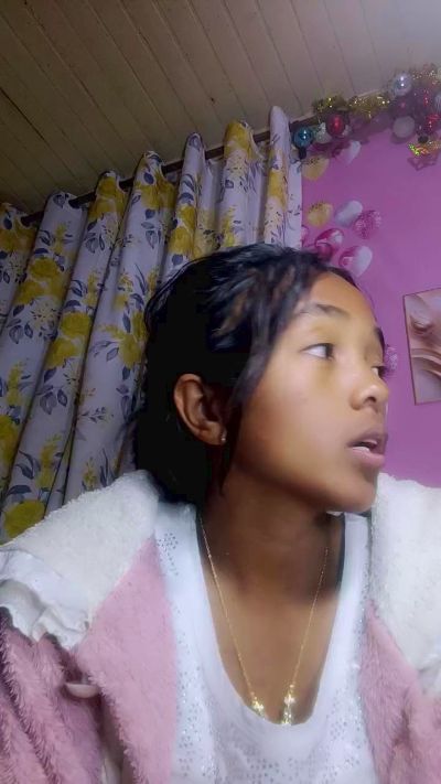 Elisah7 live cam on Cam4