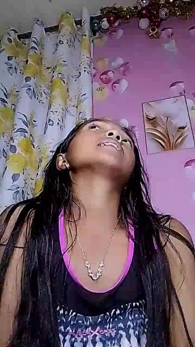 Elisah7 live cam on Cam4