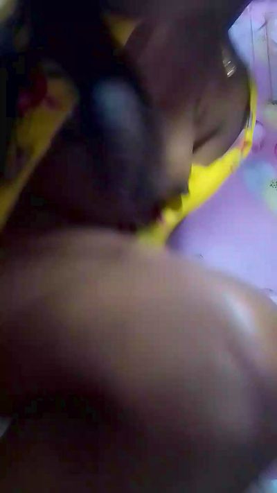 Elisah7 live cam on Cam4