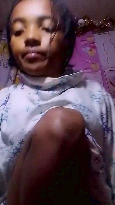 Elisah7 live cam on Cam4