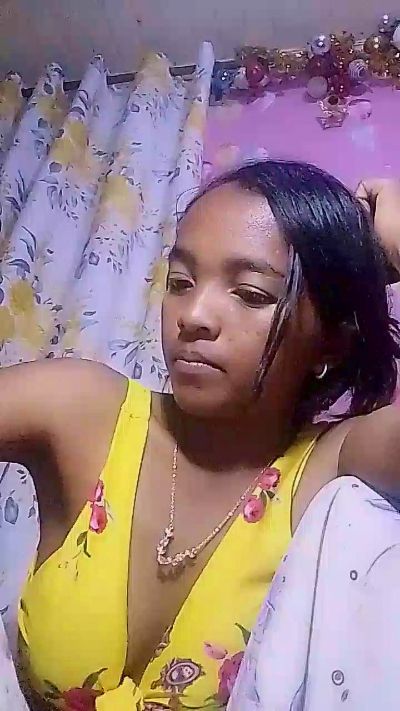 Elisah7 live cam on Cam4